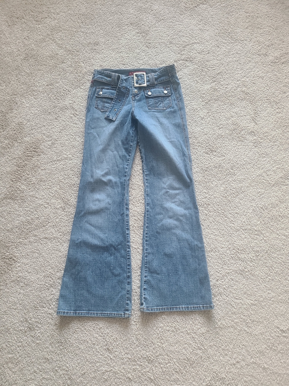 Y2K Women's Light Blue Flare Jeans with Decorative Belt